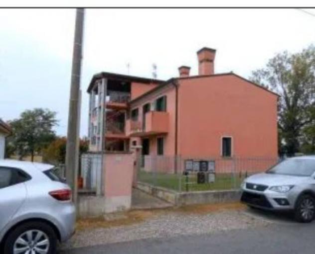 Immobile in asta di 63 m², box auto in vendita a Sesto al Reghena - Foto 2
