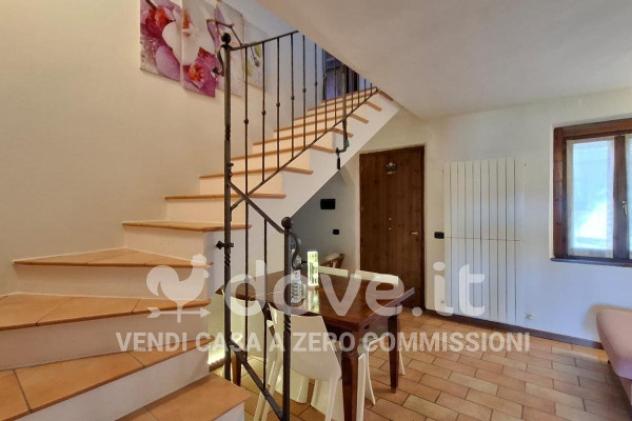 Casa indipendente di 105 m² con 4 locali e posto auto in vendita a Urbino - Foto 8