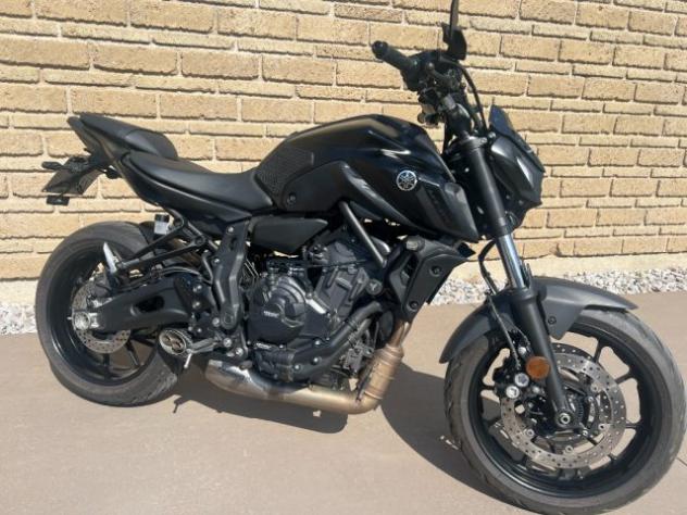 YAMAHA MT-07 Akrapovic rif. 23818842