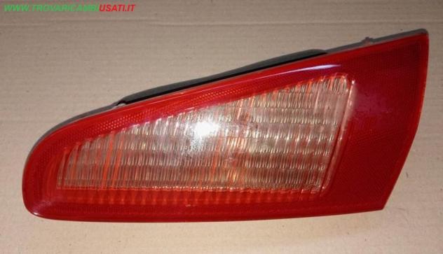 FANALE POST.D.(parte int.) ALFA ROMEO 147 (W8) 60693791 Parti elettriche Fanaleria Fanali Fanale int. post. d ALFA ROMEO - 147 - 01-11-2004 - 01-0