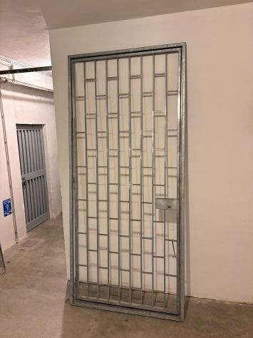 Inferriate zincate in ferro – Piacenza