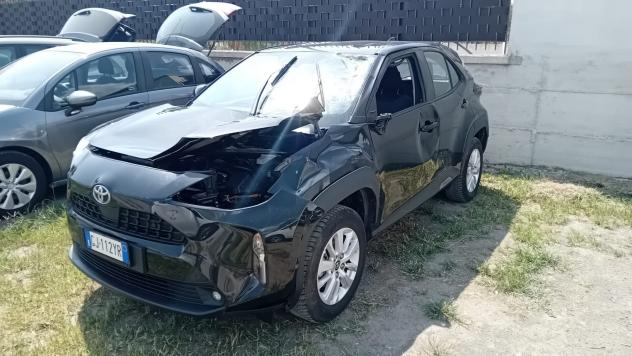 Toyota Yaris Cross 1.5 Hybrid 5p. E-CVT Active SINISTRATA - Foto 2