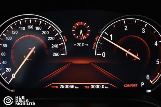 BMW 520 d xDrive Touring Luxury rif. 24066991 - Foto 8