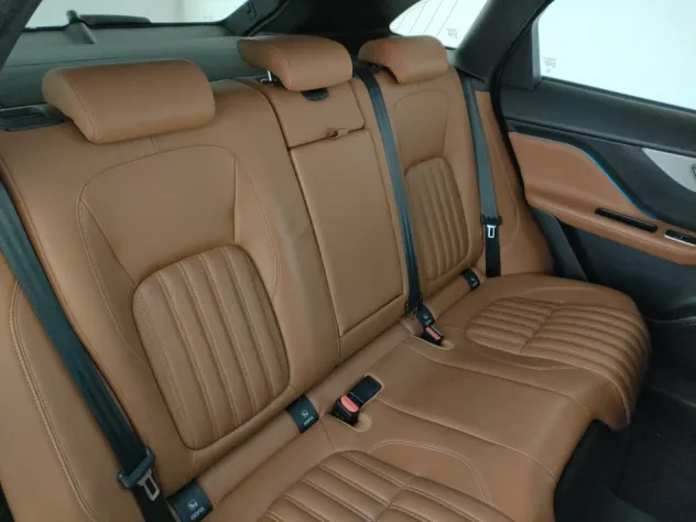 JAGUAR F-PACE 2.0D I4 PORTFOLIO AWD 240CV AUTO MY18 - Foto 5
