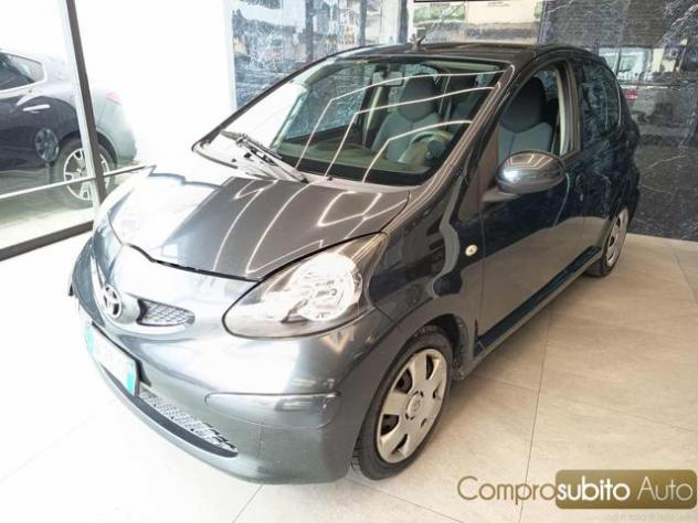 TOYOTA Aygo 1.0 12V VVT-i 5 porte rif. 24054766 - Foto 2