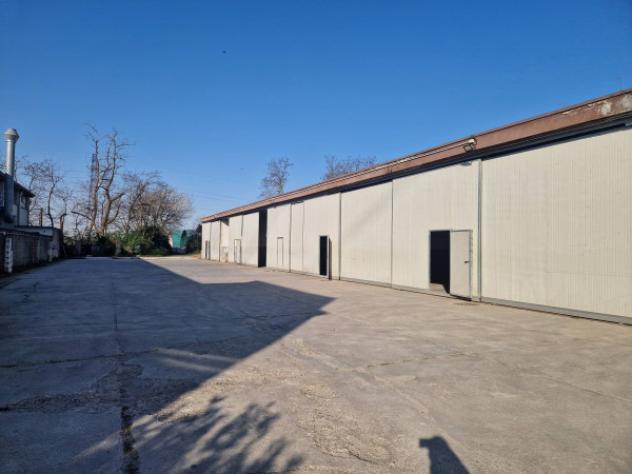 Immobile di 1100 m² con più di 5 locali in vendita a Settimo Milanese - Foto 9