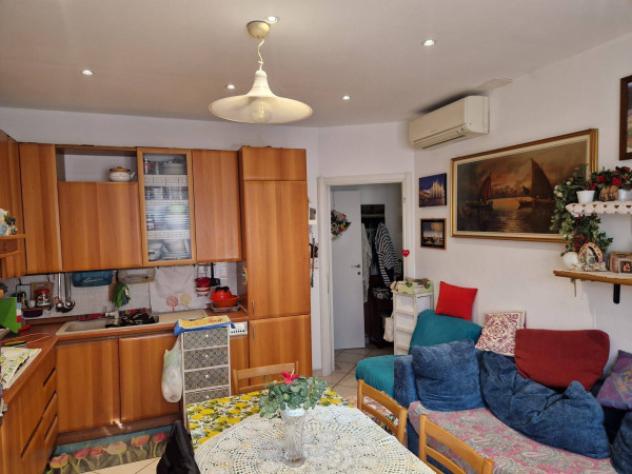 Appartamento di 106 m² con 3 locali e box auto in vendita a Cairate - Foto 9
