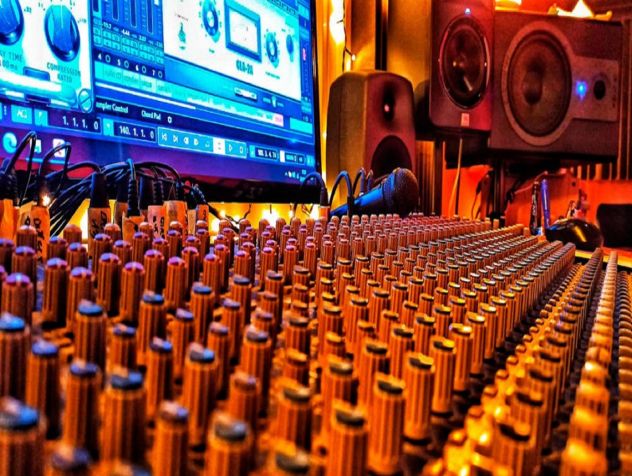 Fonico, compositore e Sound Designer, Post Produzione Audio Video