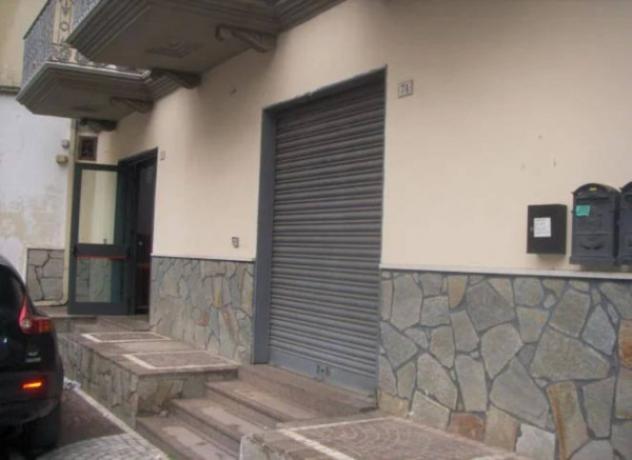 Immobile in asta di 348 m² in vendita a Orta di Atella - Foto 4