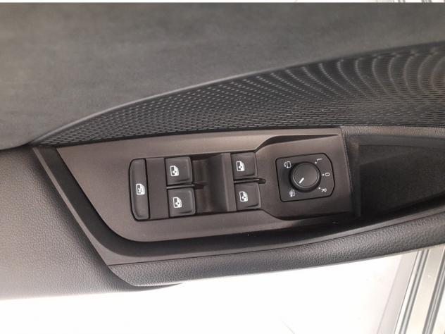 Škoda Octavia 2.0 TDI EVO 147KW RS DSG - Foto 9