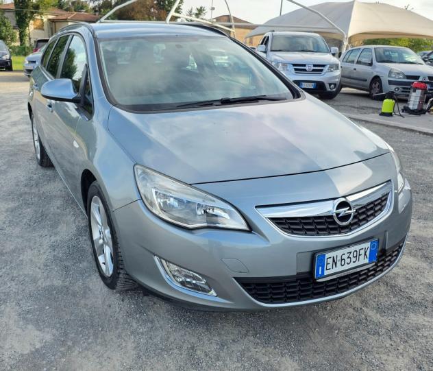 Opel Astra 1.7 CDTI 110CV Sports Tourer Cosmo