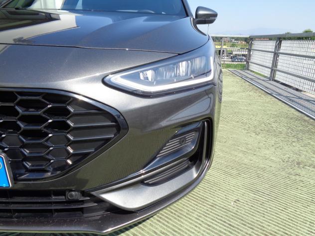 Ford Focus Focus 1.0 EcoBoost Hybrid 125 CV 5p. ST-Line - Foto 4