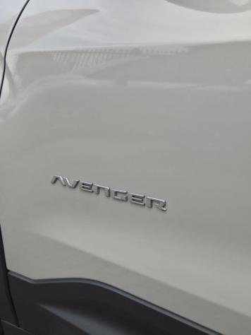 JEEP Avenger 1.2 Turbo 100cv Altitude . 2025 - Foto 8