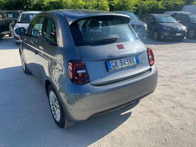 FIAT 500 500e 23,65 kWh (Red) - Foto 10