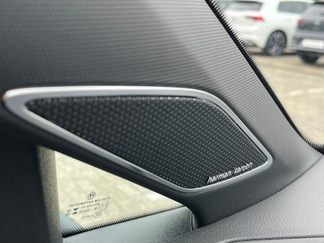 VOLKSWAGEN Golf 2.0 TDI 150 CV DSG SCR R-Line BLACK PACK rif. 20377980 - Foto 7
