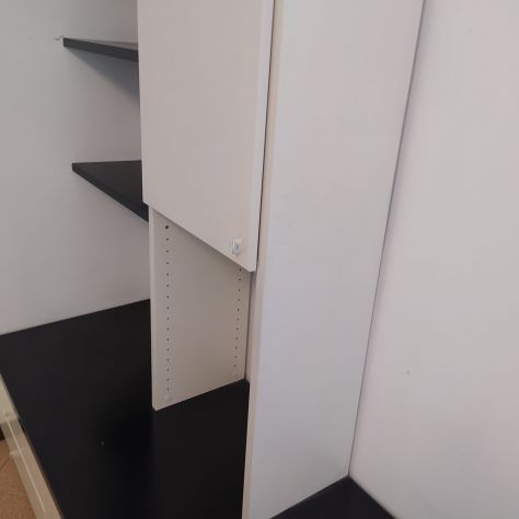 Elegante mobile bianco e nero da sala in legno - Foto 6
