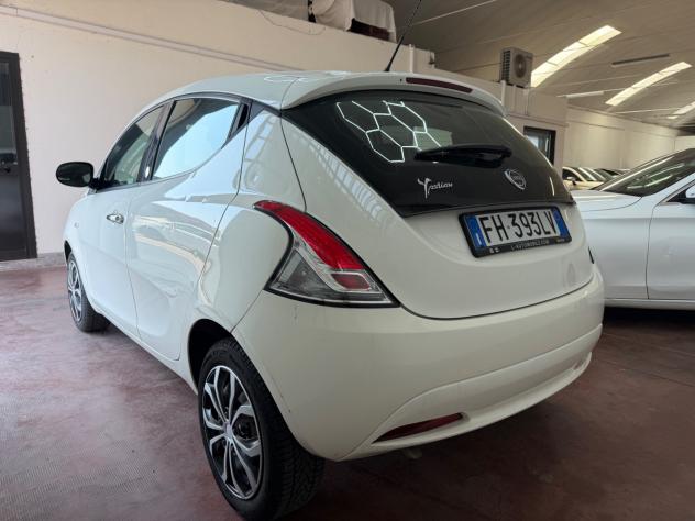 Lancia Ypsilon 1.2 69 CV 5 porte GPL Ecochic Silver - Foto 6