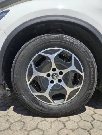 Alfa Romeo Stelvio 2.2 t Business Q4 190cv auto - Foto 6