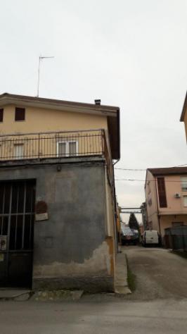 Immobile di 380 m² con 2 locali in vendita a Concordia sulla Secchia
