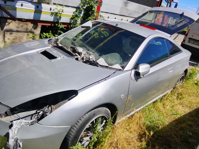 Toyota Celica T23 Incidentata + Ricambi – MOTORE PERFETTO (In Blocco) - Foto 8