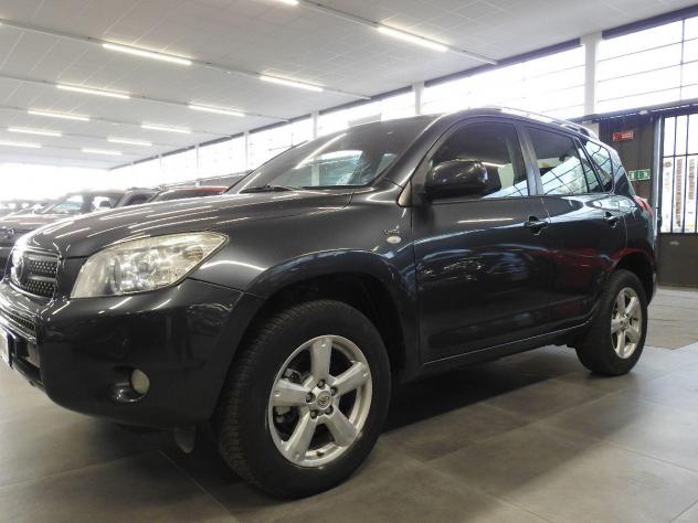 TOYOTA - RAV4 - 2.2 D-4D 136CV Sol - Foto 9