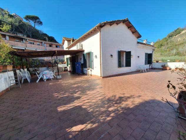 Porzione di casa in vendita a Riano
