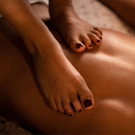 VIENI E RILASSATI.. AL RESTO PENSIAMO NOI Tel:3519492381