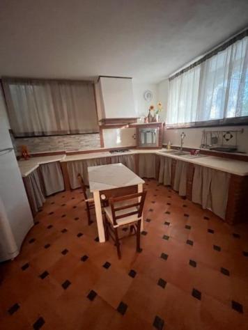 Villetta bifamiliare in affitto a Sarzana 150 mq Rif: 1315696