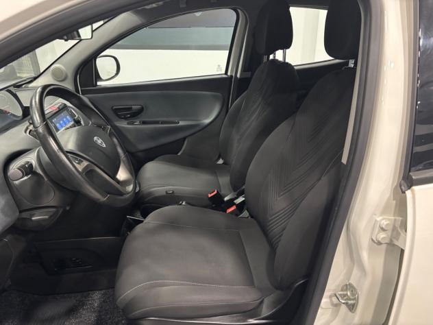 Lancia Ypsilon 1.0 FireFly 5 porte S&S Hybrid Gold Plus - Foto 8