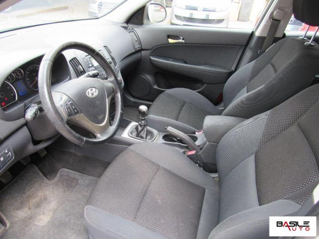 HYUNDAI - i30 Station Wagon - 1.6 CRDi 90CV 6m Comfort - Foto 5