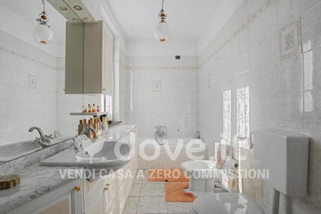 Villa di 180 m² con 4 locali e posto auto in vendita a Cocquio-Trevisago - Foto 14