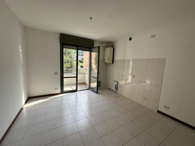 BILOCALE CON BALCONE A LECCO Belledo - Foto 4