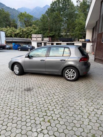 Volkswagen Golf 2.0 TDI 140CV DPF 5p. Highline - Foto 2
