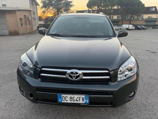 TOYOTA RAV 4 MY23 RAV4 2.2 D-4D 177 CV Luxury rif. 24065358 - Foto 4
