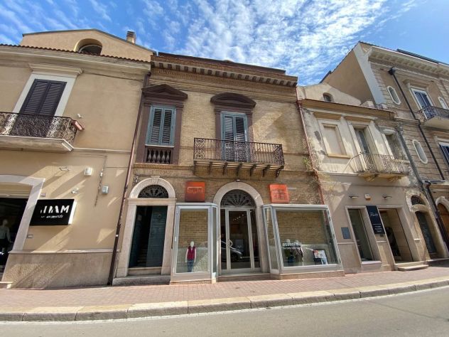 AMPIA SOLUZIONE INDIPENDENTE CON TERRAZZO - Foto 3