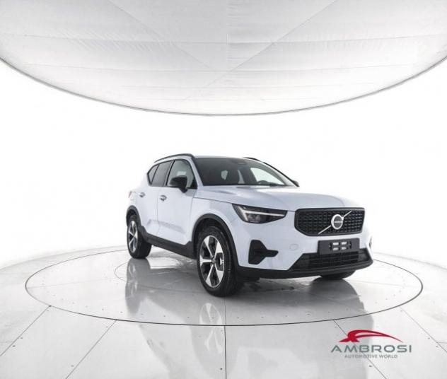 VOLVO XC40 B3 Mild hybrid Benzina Plus Dark rif. 23734755 - Foto 2
