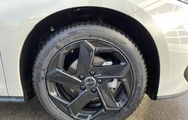 BYD Seal 6 DM-i 1.5 212 CV PHEV Touring Comfort Lite rif. 23600527 - Foto 5