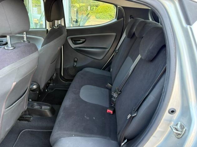 Lancia Ypsilon 1.2 69 CV 5 porte S&S Gold - Foto 10