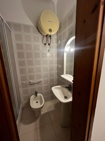 FRONTE MARE LOCALE CON BAGNO - Foto 6