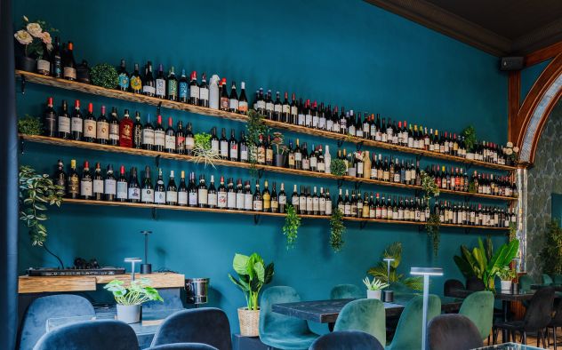 Wine bar & cocktail lounge ristrutturato – pronto all’uso con dehor - Foto 3