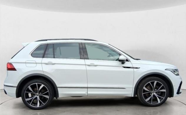 VOLKSWAGEN Tiguan 2.0 TDI 200 CV SCR DSG 4MOTION R-Line rif. 23917966 - Foto 4