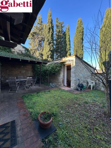 Rif. S2611 - Gaiole in Chianti – Loc. Galenda - Restaurato con giardino e piscin