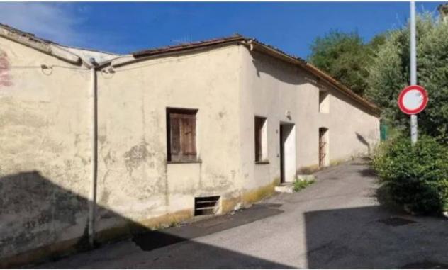 Immobile in asta di 170 m² con più di 5 locali e box auto in vendita a Segusino - Foto 2