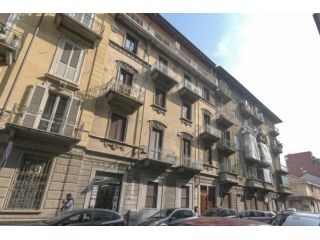 Stanza in appartamento in affitto a Torino