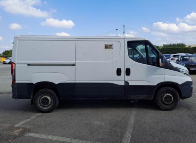 IVECO Daily 33S16V 2.3 HPT PM-TN Furgone rif. 24205348 - Foto 4