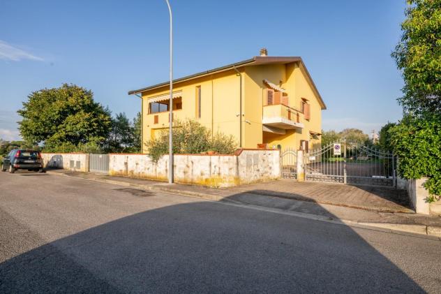 Casa singola in vendita a Quattro Strade - Casciana Terme Lari 250 mq Rif: 1448963