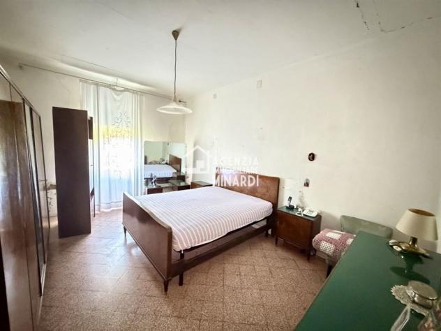 FAENZA – SARNA | AUTENTICA CASA COLONICA ROMAGNOLA CON FIENILE, AMPI SERVIZI E OLTRE 4.000 MQ DI TERRENO - Foto 17