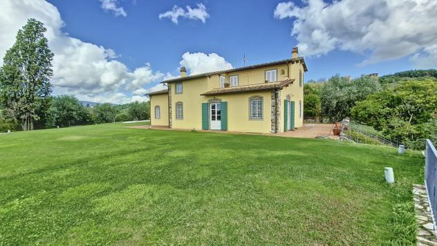 CASALE di 10 vani e di 500 mq (MONTECARLO) rif. 3495 - Foto 2