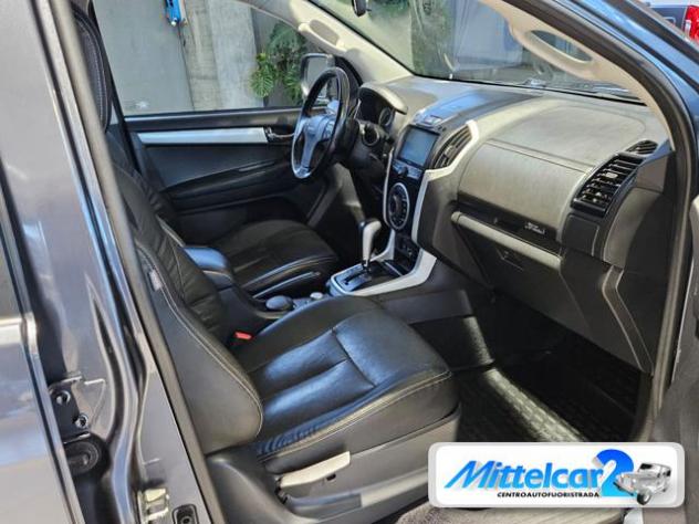 ISUZU D-Max 1.9 Crew Cab Quasar A/T 4WD Clima rif. 23338690 - Foto 9