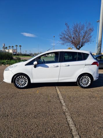 Ford BMax ecobost 1000 benzina Titanium Business